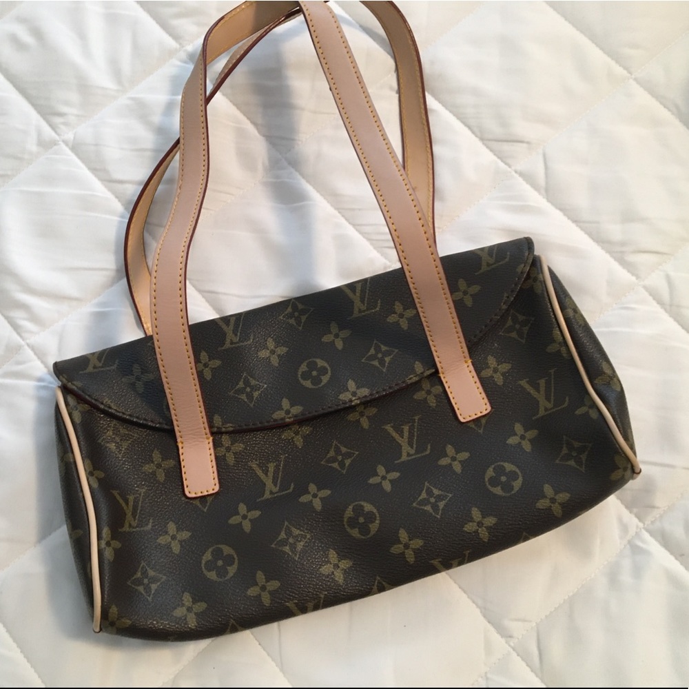 Handbag